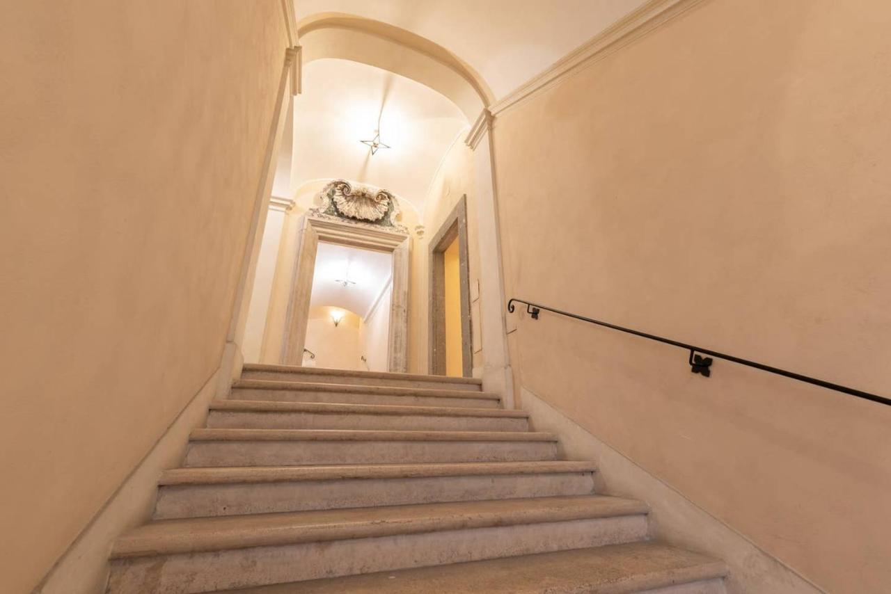 Palazzo Pamphili Lecca Di Guevara โรม ภายนอก รูปภาพ